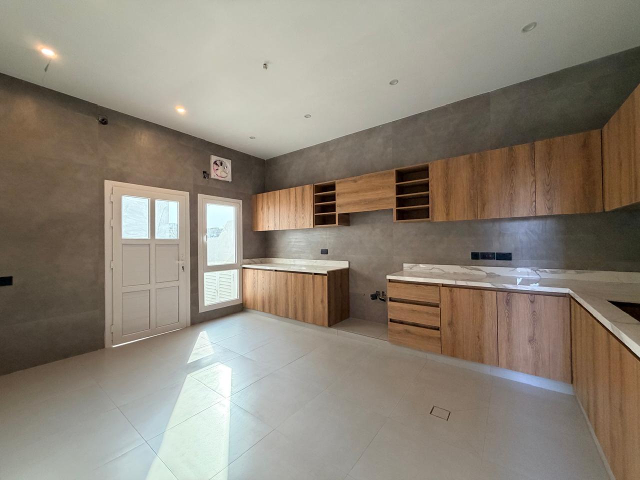 馬畢拉出售5臥室別墅 | OMR 154,900 | Tamlik Oman thumbnail 3