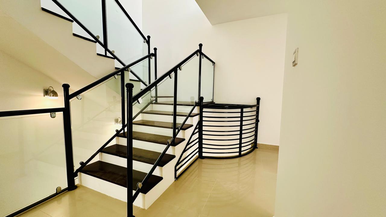 ویلای ۵ خوابه برای فروش در العذیبه شمالی | OMR 139,900 | Tamlik Oman thumbnail 2