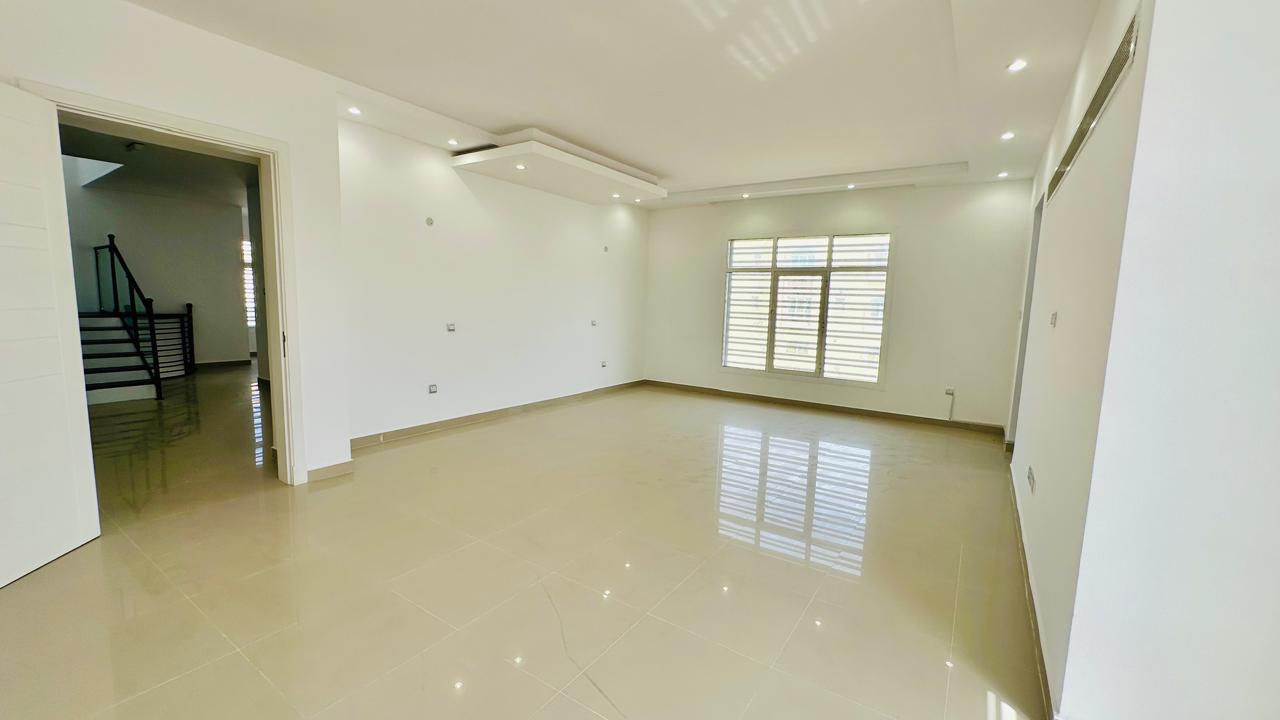 ویلای ۵ خوابه برای فروش در العذیبه شمالی | OMR 139,900 | Tamlik Oman thumbnail 9