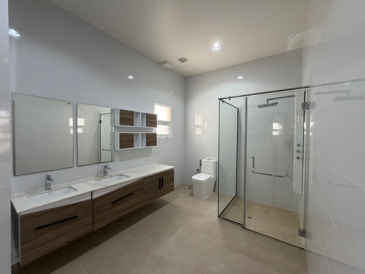 ویلای ۴ خوابه برای اجاره در العذیبه | OMR 800/ماه | تملیک عمان thumbnail 9