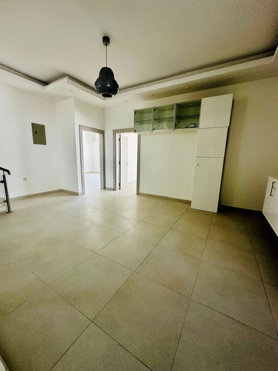 ویلای ۴ خوابه برای اجاره در العذیبه | OMR 800/ماه | تملیک عمان thumbnail 10