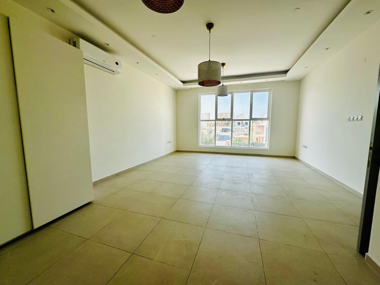 ویلای ۴ خوابه برای اجاره در العذیبه | OMR 800/ماه | تملیک عمان thumbnail 2