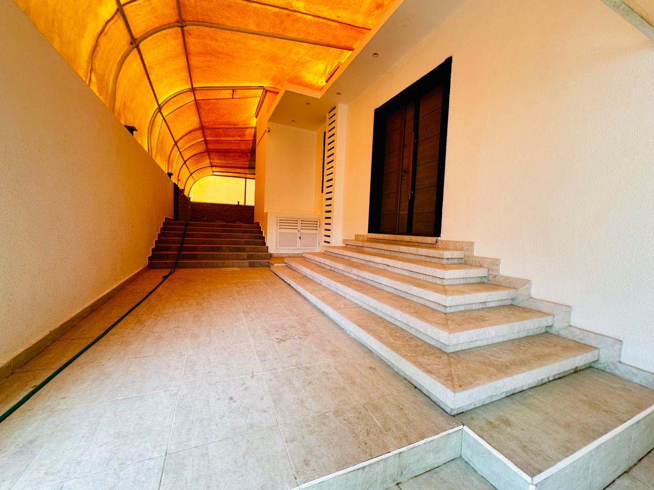 ویلای ۴ خوابه برای اجاره در العذیبه | OMR 800/ماه | تملیک عمان thumbnail 3