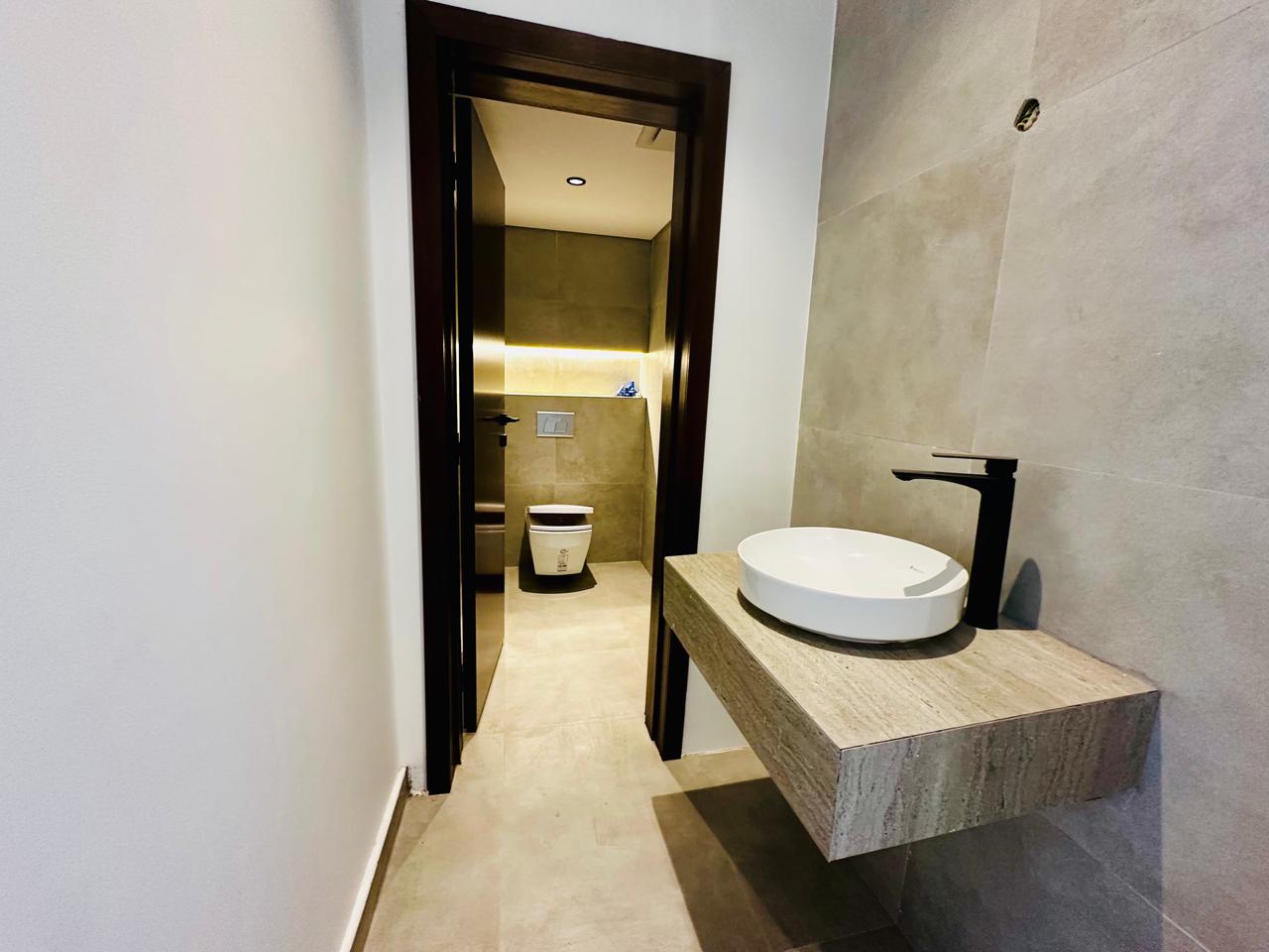 ویلای ۴ خوابه فروشی در العذیبه | OMR ۱۷۰,۰۰۰ | تملیک عمان thumbnail 11