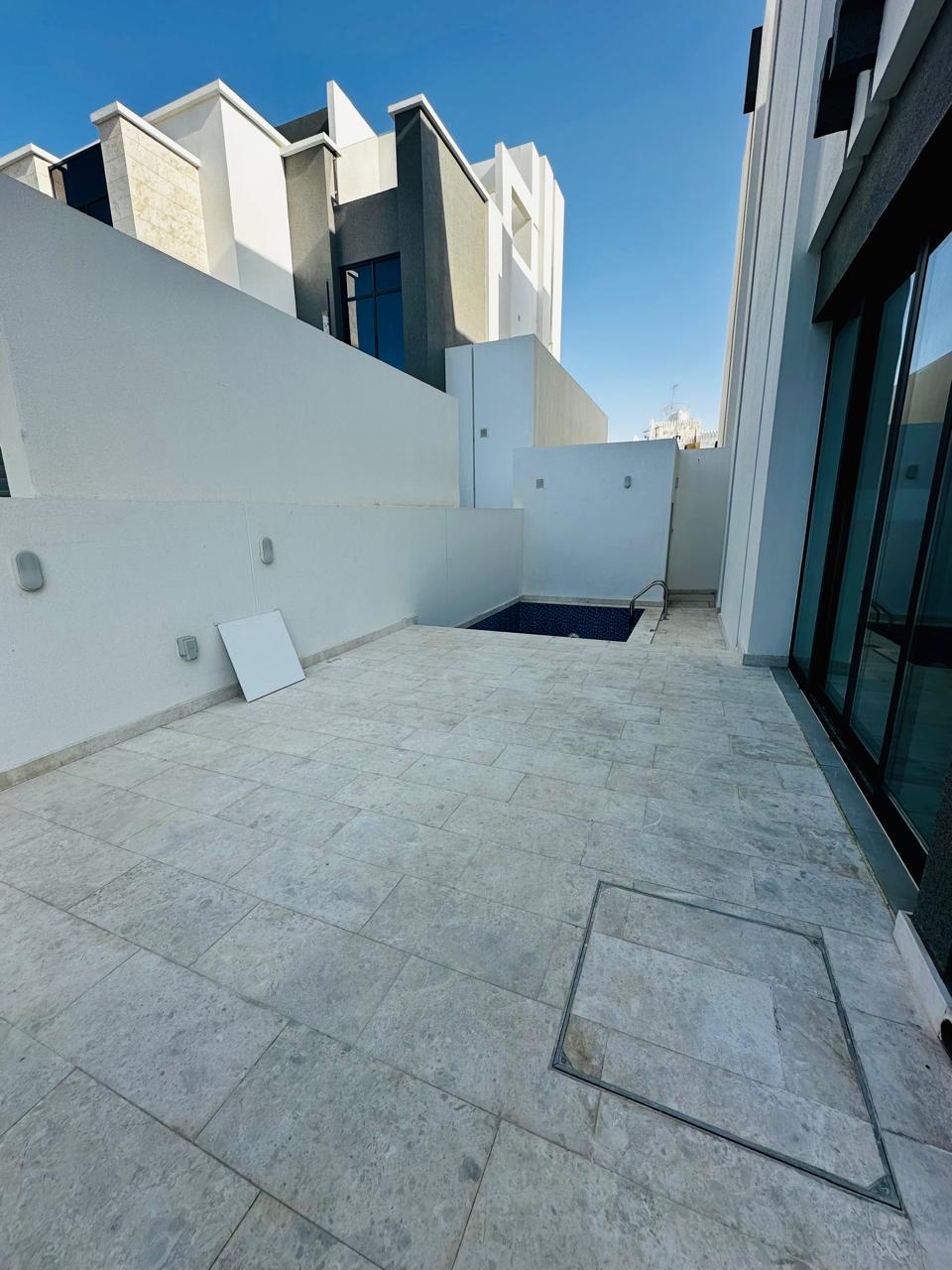 ویلای ۴ خوابه فروشی در العذیبه | OMR ۱۷۰,۰۰۰ | تملیک عمان thumbnail 3