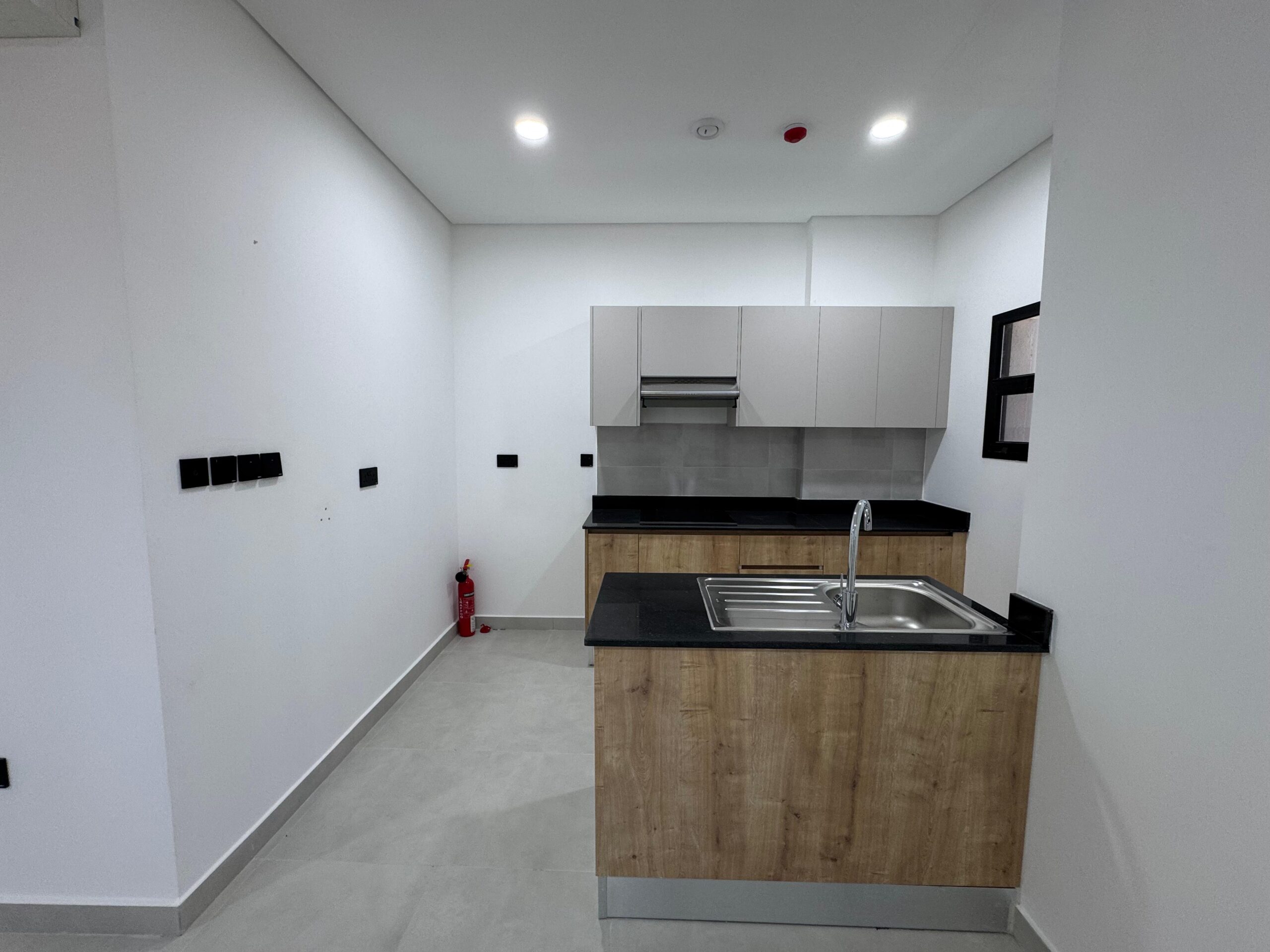 2-Bed آپارتمان اجاره‌ای در العذیبه | OMR 450/mo | Tamlik Oman thumbnail 4