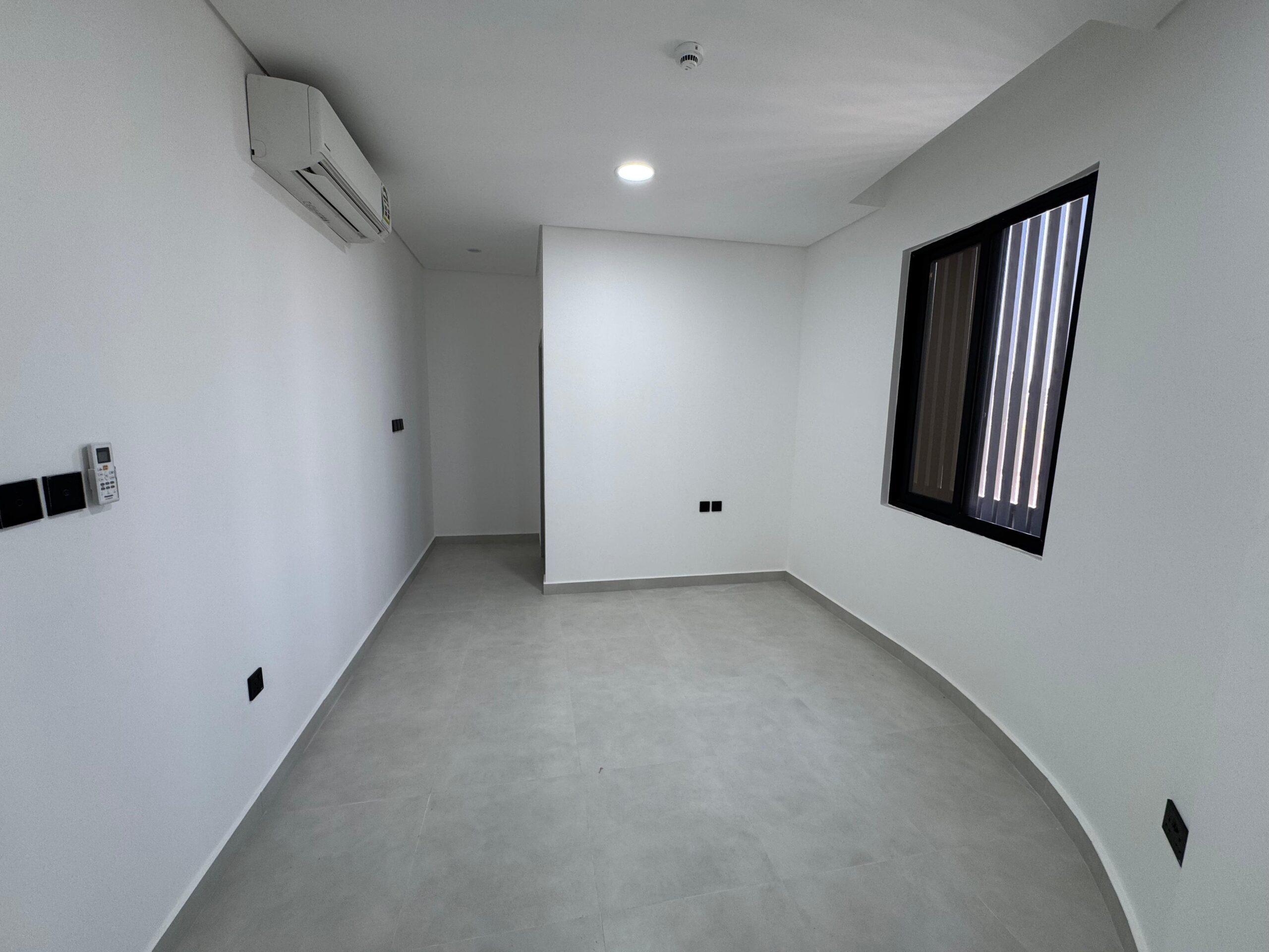 2-Bed آپارتمان اجاره‌ای در العذیبه | OMR 450/mo | Tamlik Oman thumbnail 7