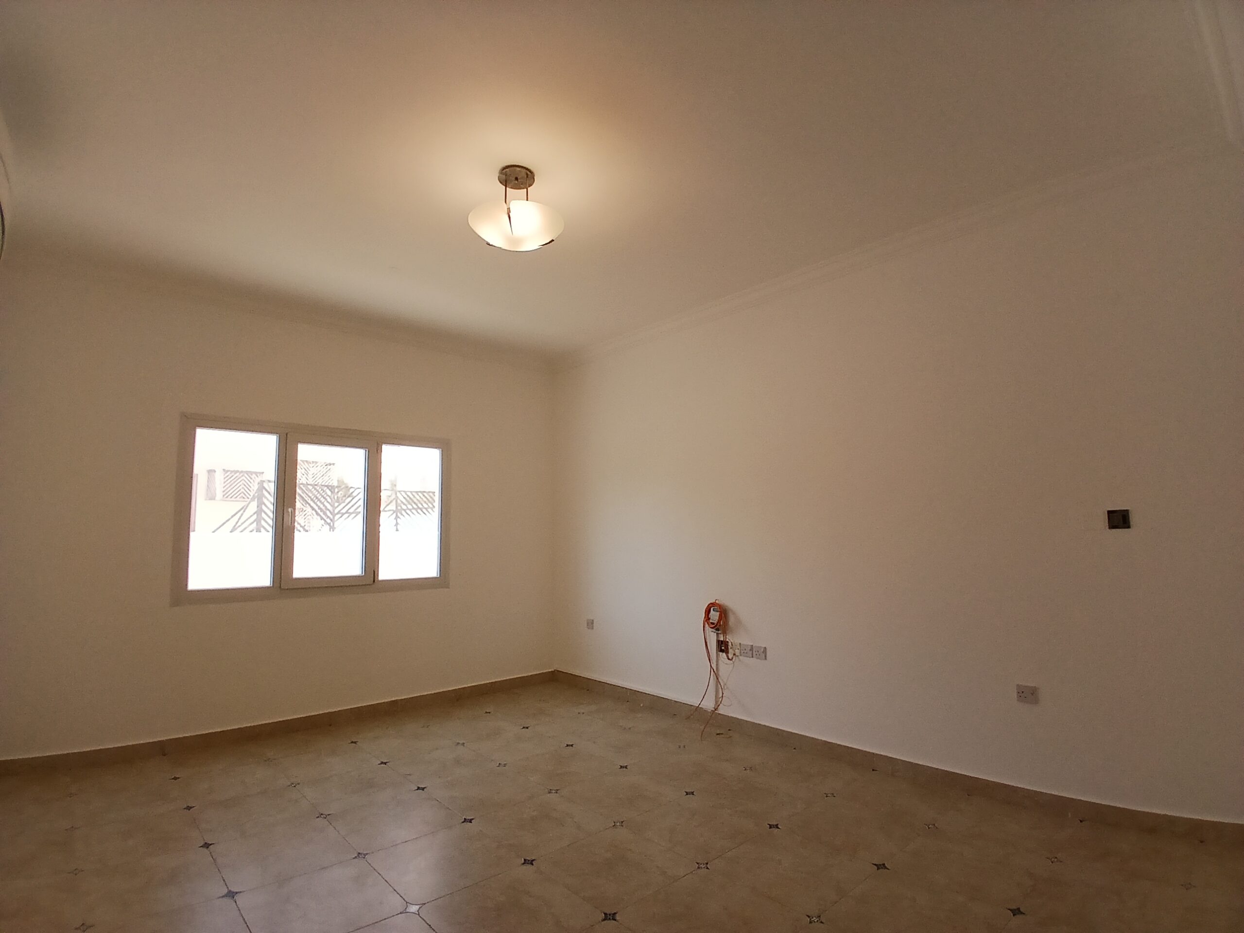 ویلای 4 خوابه اجاره در مدینة السلطان قابوس | OMR 800/ماه | Tamlik Oman thumbnail 3