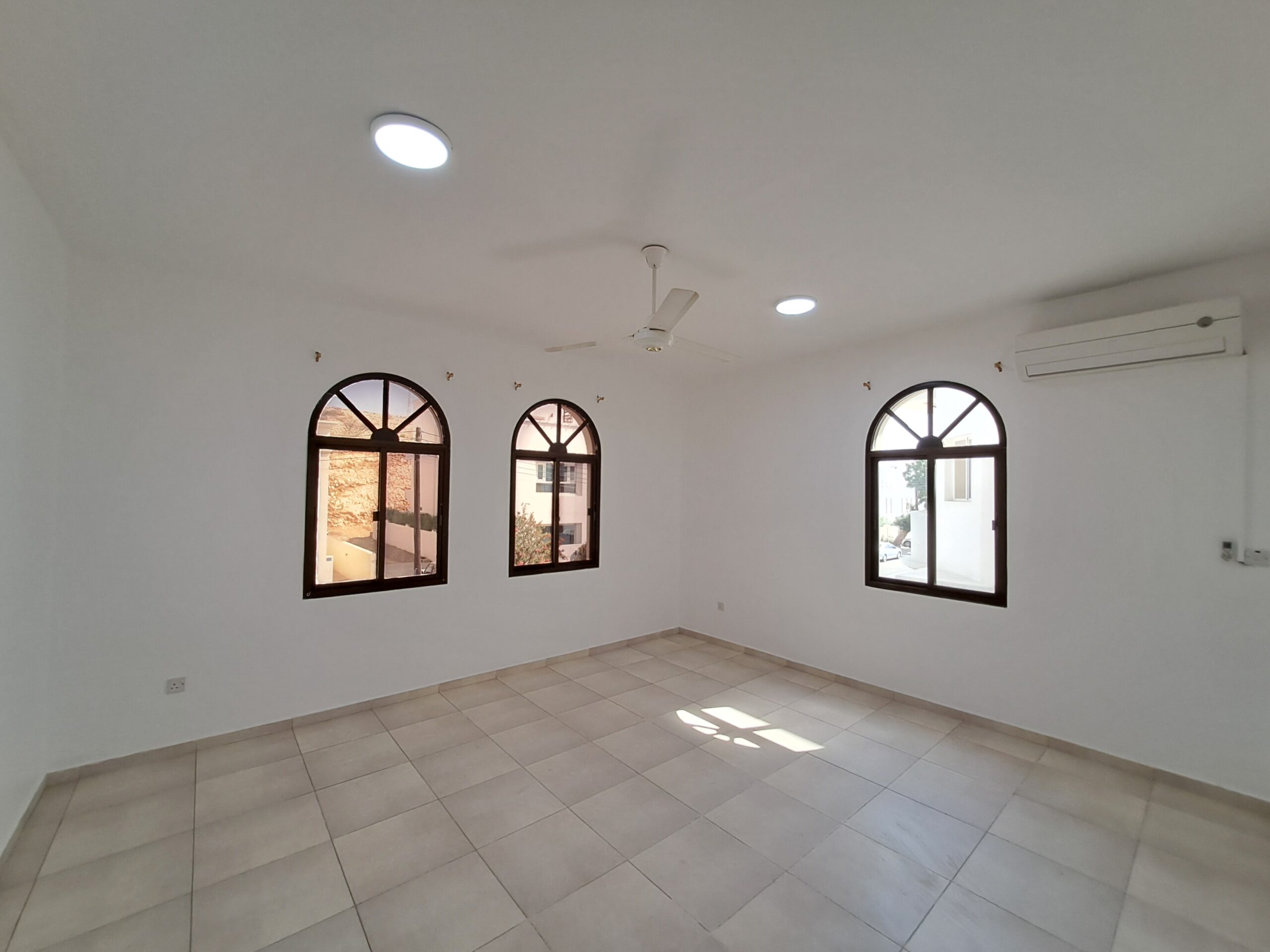 ویلا 3 خوابه اجاره در القرم | OMR 450/ماه | Tamlik thumbnail 2