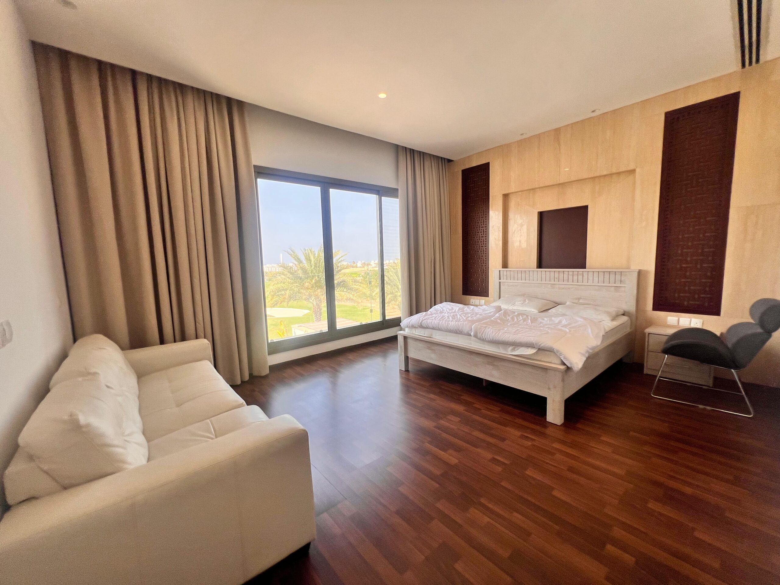 فيلا 4 غرف نوم للإيجار في مسقط هيلز | ر.ع. 1,900/شهريًا | Tamlik Oman thumbnail 3