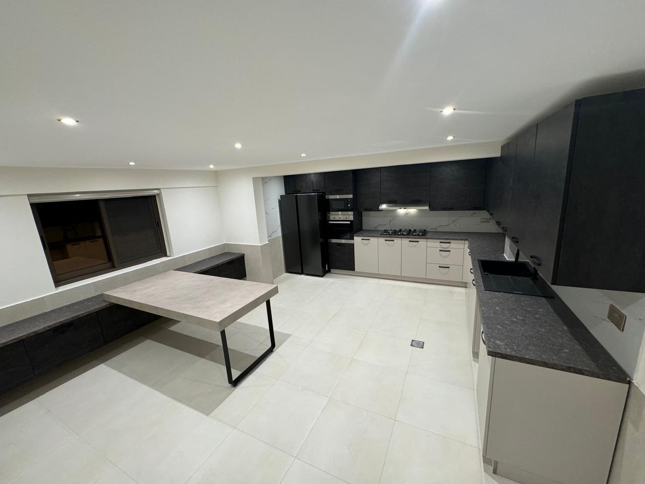 4-Bed Вилла в аренду в Аль-Курум | OMR 1,500/мес | Tamlik Oman thumbnail 7