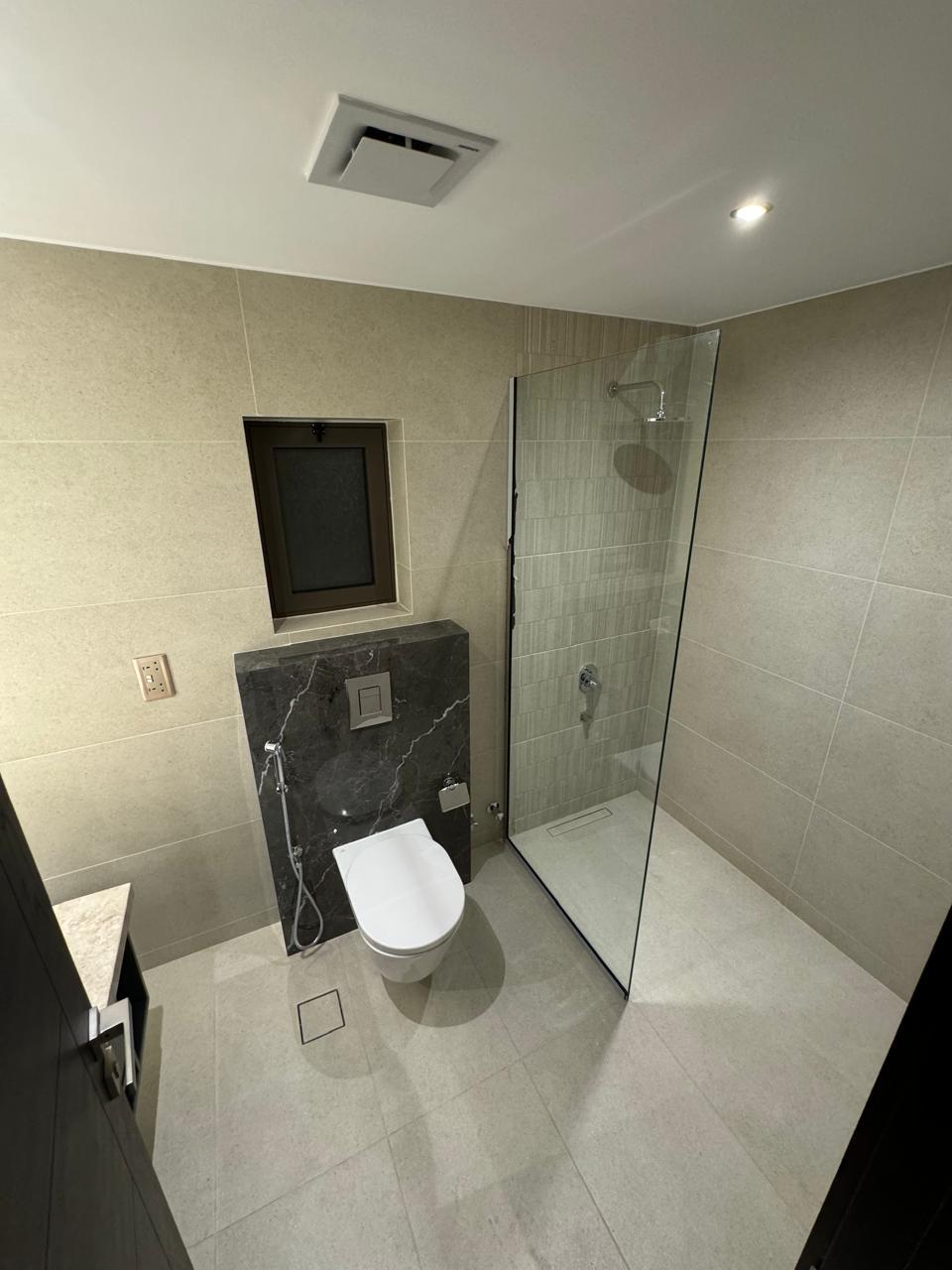 4-Bed Вилла в аренду в Аль-Курум | OMR 1,500/мес | Tamlik Oman thumbnail 10