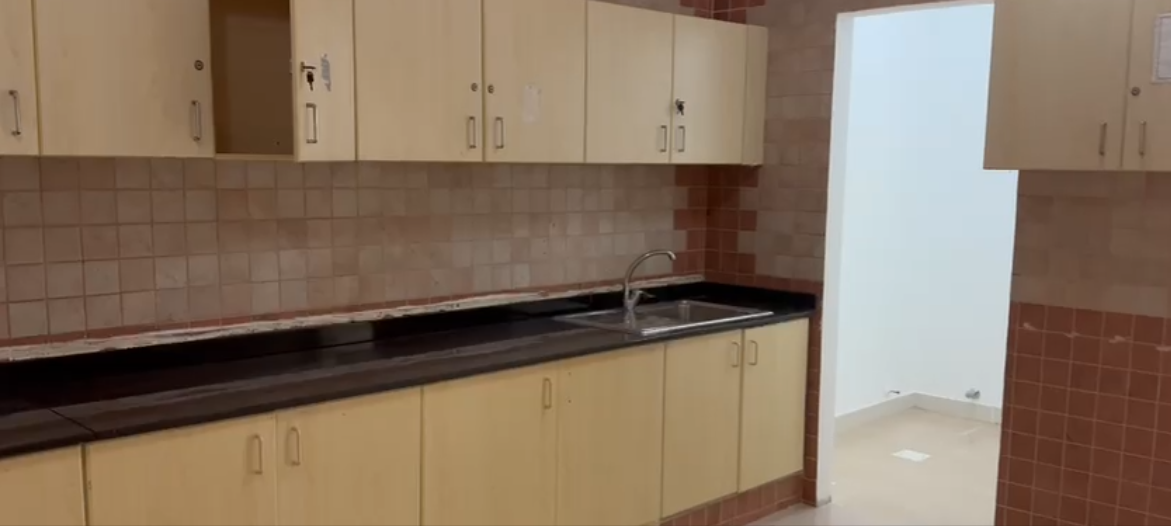 5-Bed Таунхаус в аренду в Аль-Мавалех Саут | OMR 500/мес | Tamlik Oman thumbnail 3