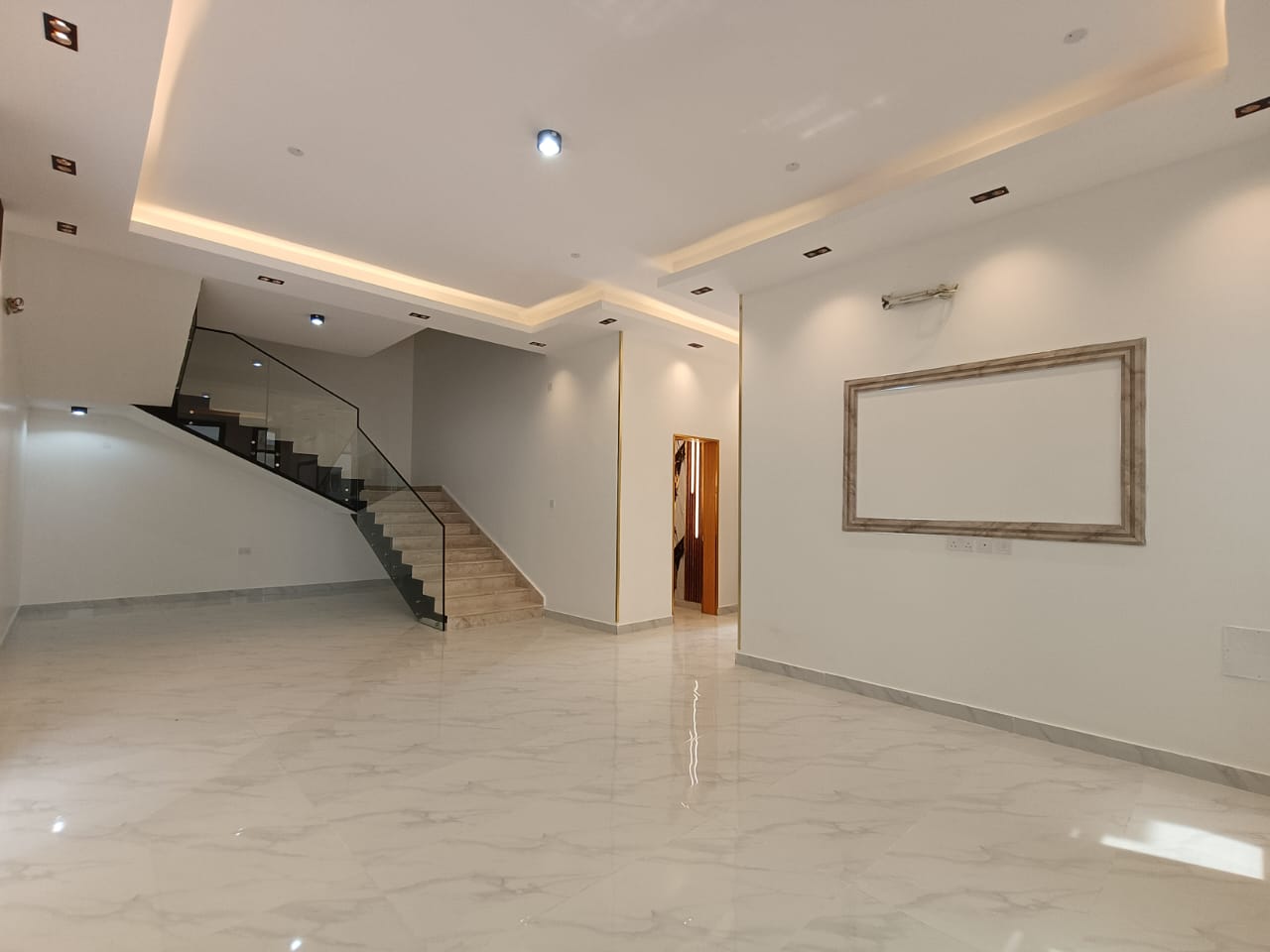 Al Mawaleh 出售 4-Bed 別墅 | OMR 130,000 | Tamlik Oman thumbnail 4