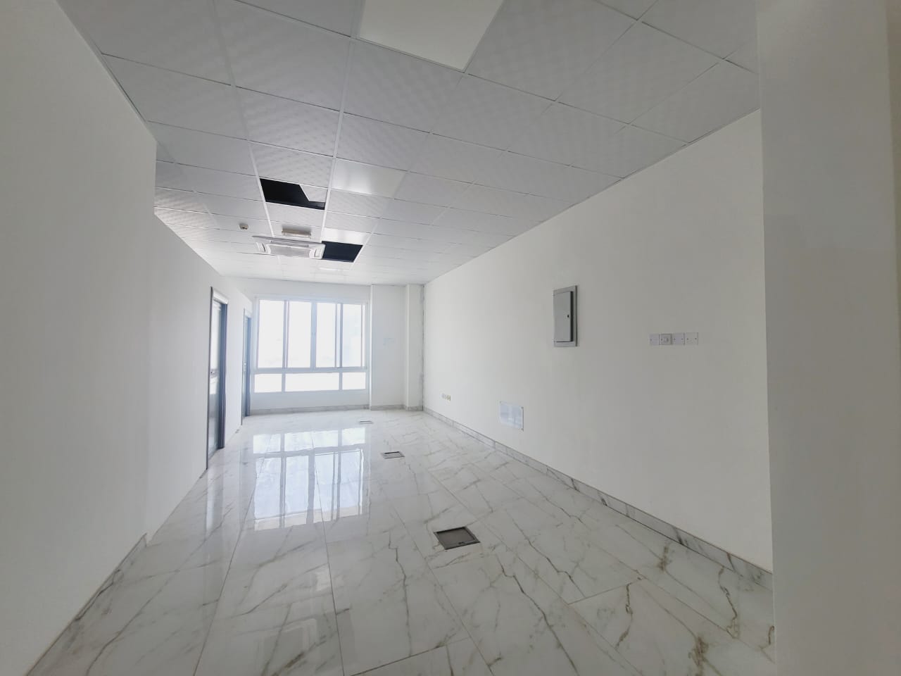 Al Khoud 出租辦公室 | 1363m² | OMR 8,178/月 | Tamlik Oman thumbnail 2