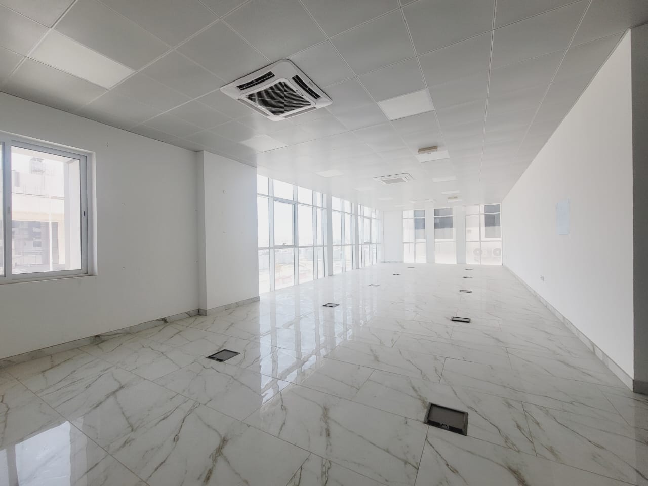 Al Khoud 出租辦公室 | 1363m² | OMR 8,178/月 | Tamlik Oman thumbnail 4