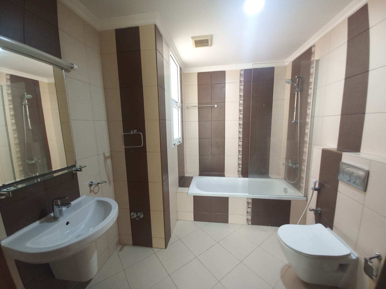 Вилла на 4 спальни в аренду в Аль-Бошр | OMR 550/мес | Tamlik Oman thumbnail 5