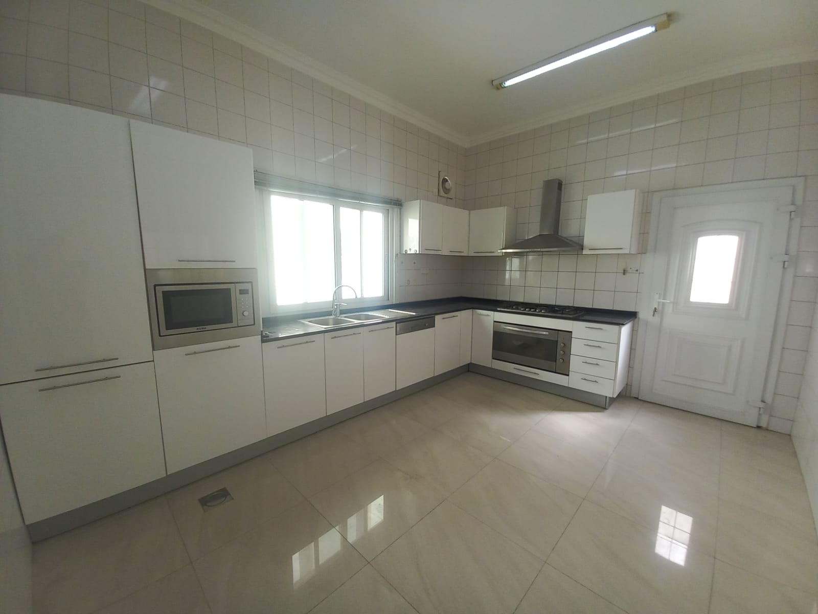 5-Спальная вилла на продажу в Аль-Узайба | OMR 150 000 | Tamlik Oman thumbnail 3