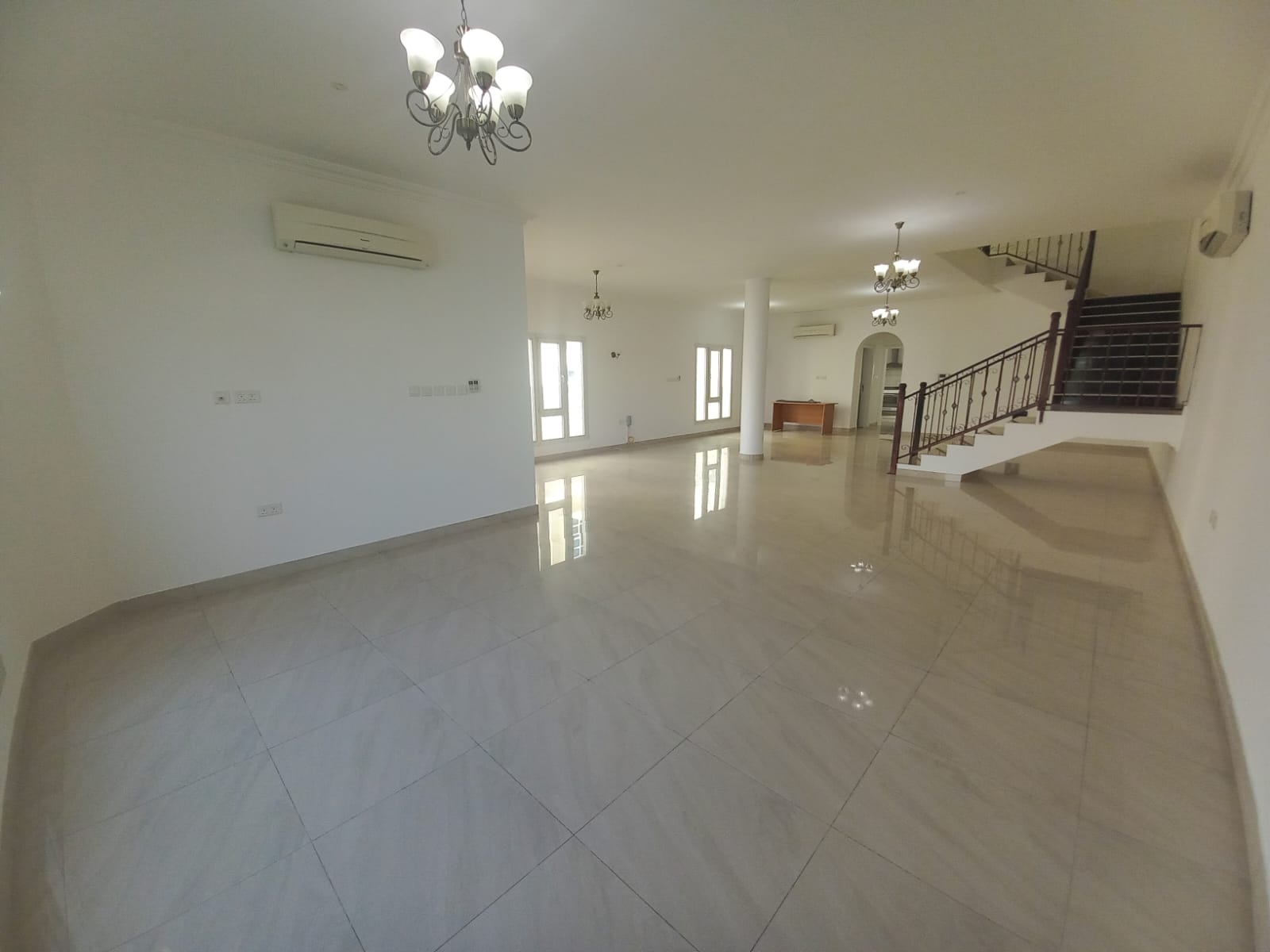 5-Спальная вилла на продажу в Аль-Узайба | OMR 150 000 | Tamlik Oman thumbnail 2