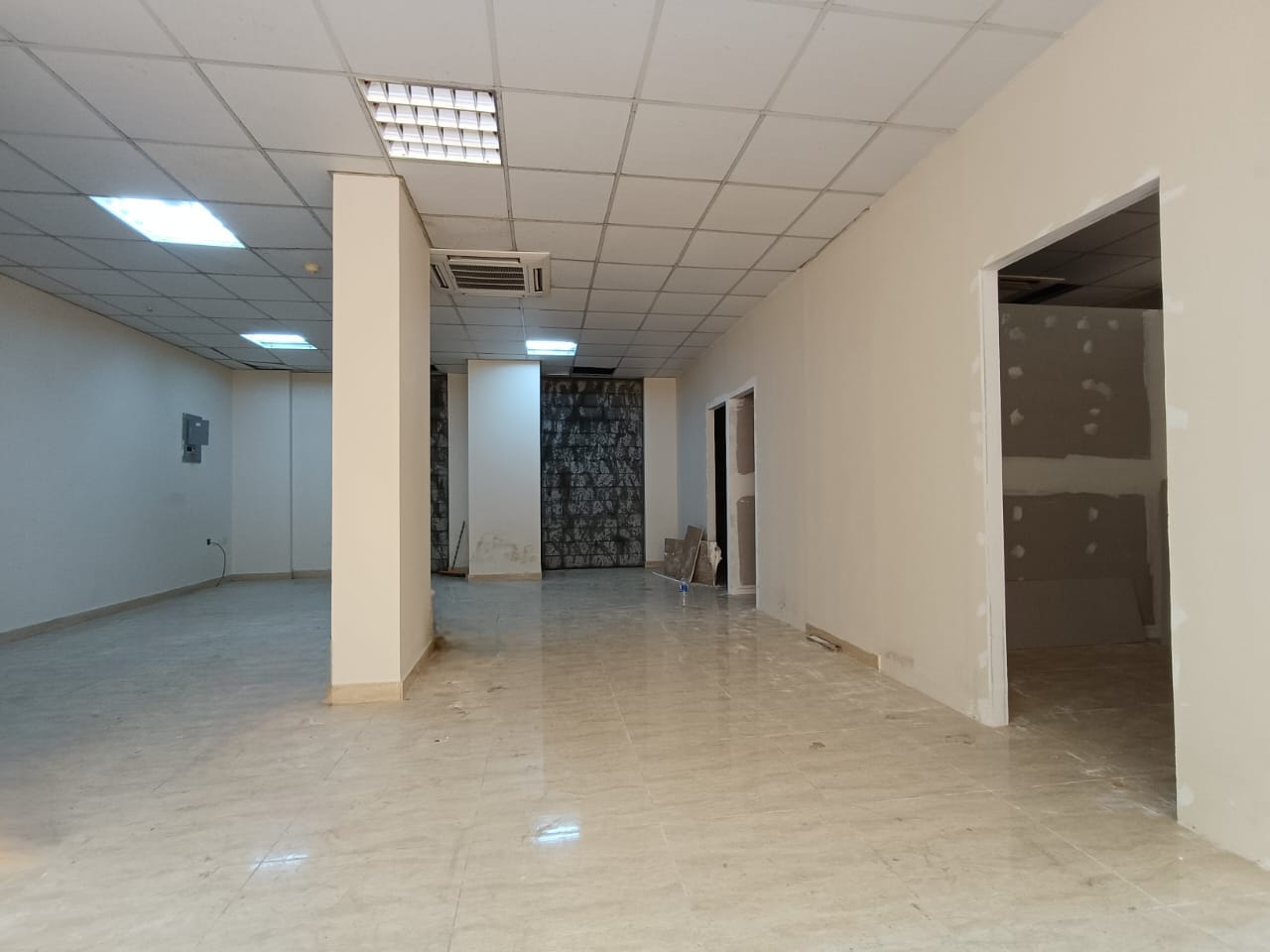 Al Khoud 出租商鋪 | 90m² | OMR 780/月 | Tamlik Oman thumbnail 2