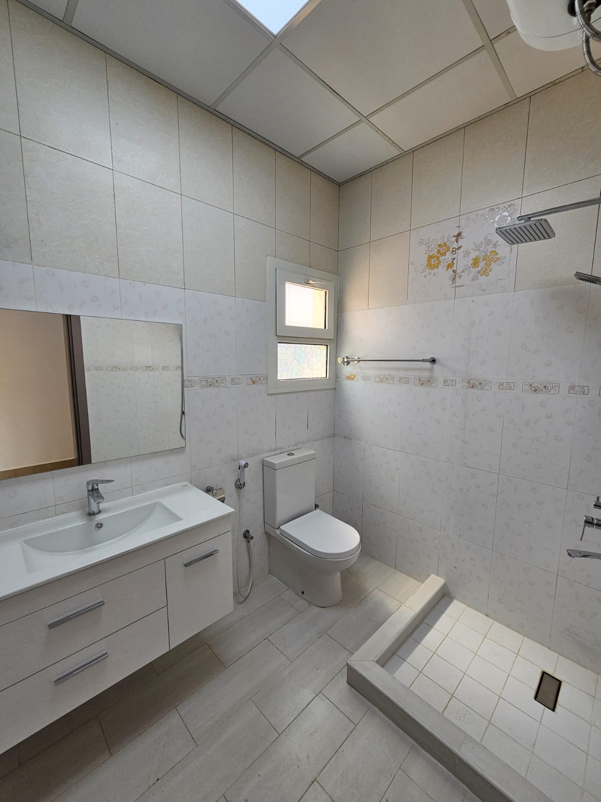 فروش ویلای 5 خوابه در بوشهر | OMR 165,000 | Tamlik Oman thumbnail 4