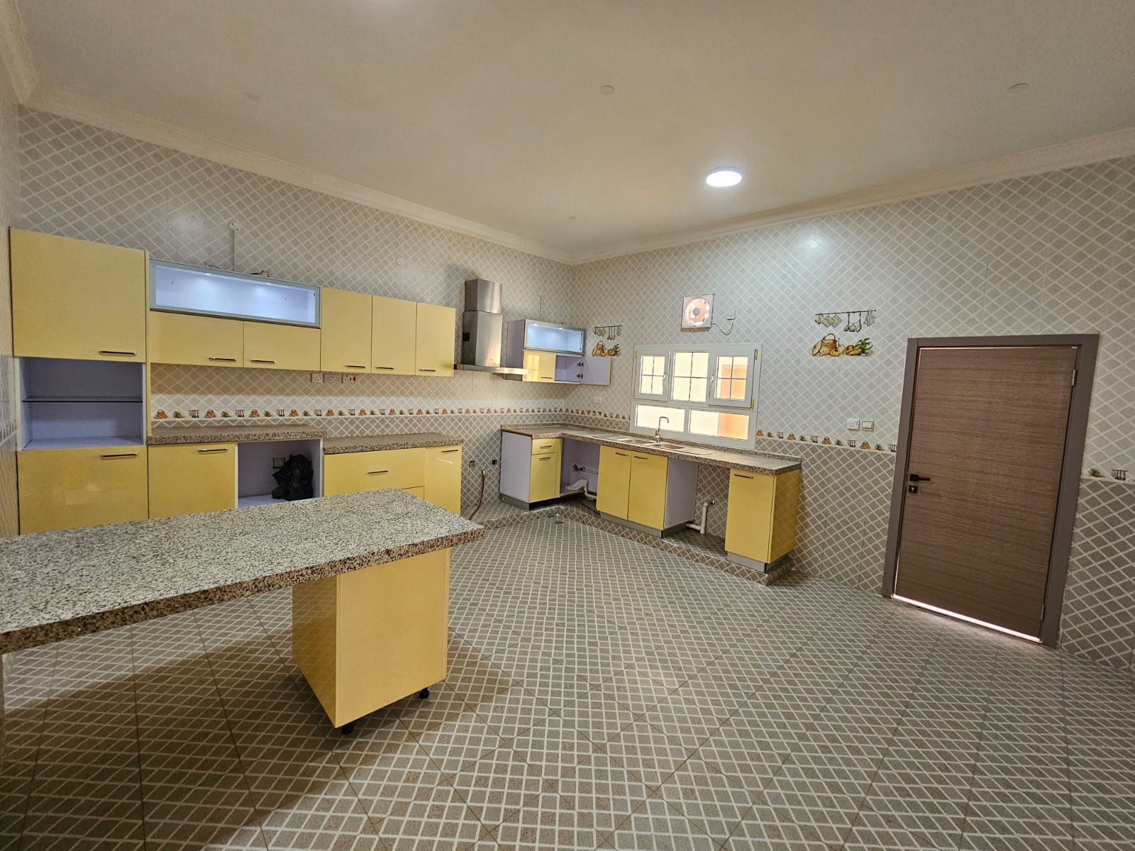 فروش ویلای 5 خوابه در بوشهر | OMR 165,000 | Tamlik Oman thumbnail 10