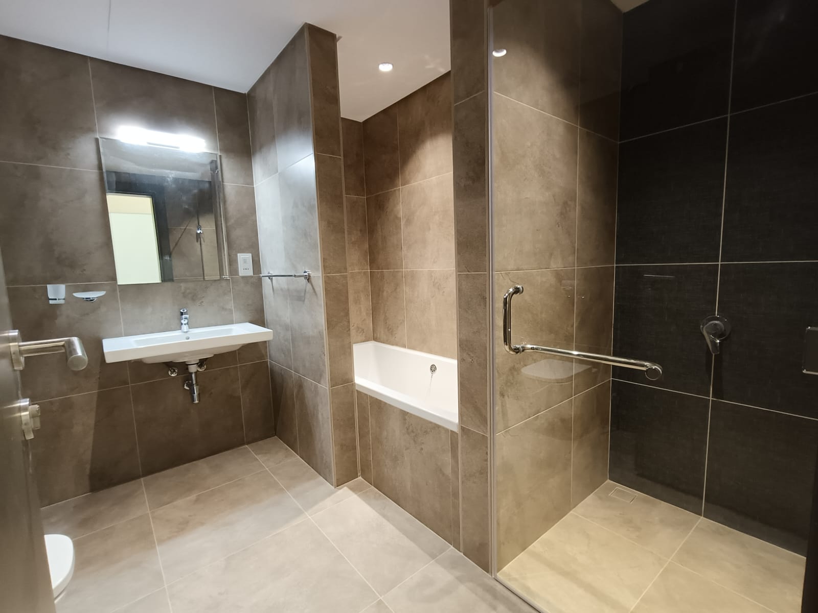 3-Bed Таунхаус в аренду в Башре | OMR 775/мес | Tamlik Oman thumbnail 8