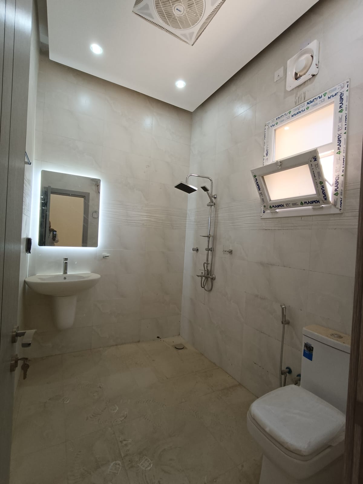 6-Bed Villa for Sale in Al Khoud | OMR 125,000 | Tamlik Oman thumbnail 7