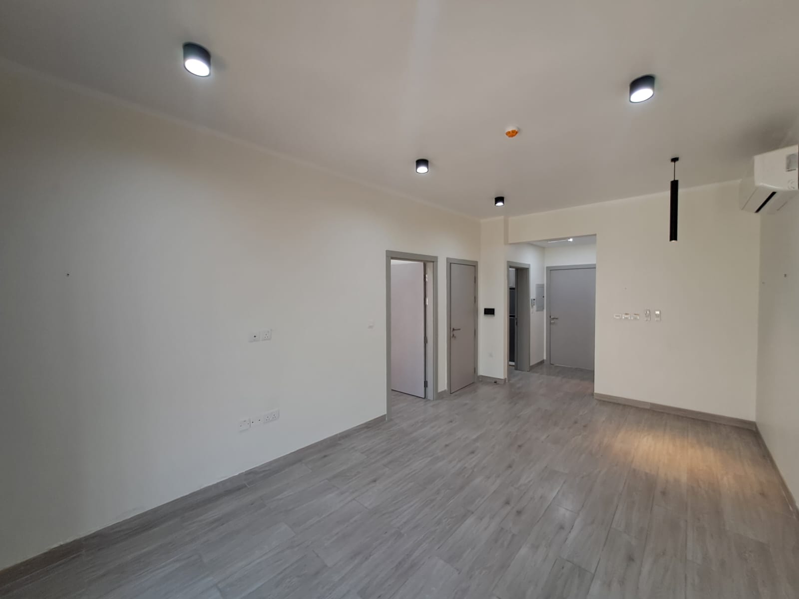 1-комнатная квартира на продажу в Аль-Узайба | OMR 37 000 | Tamlik Oman thumbnail 2