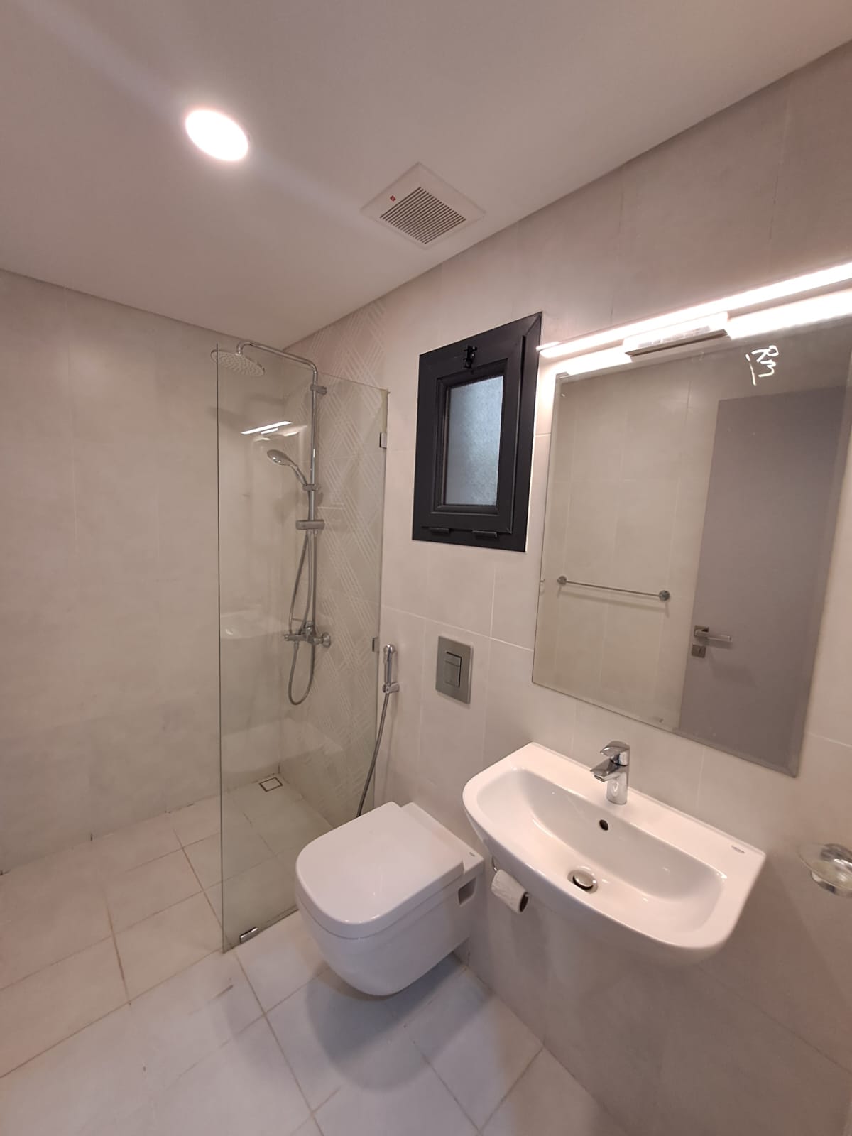 1-комнатная квартира на продажу в Аль-Узайба | OMR 37 000 | Tamlik Oman thumbnail 4