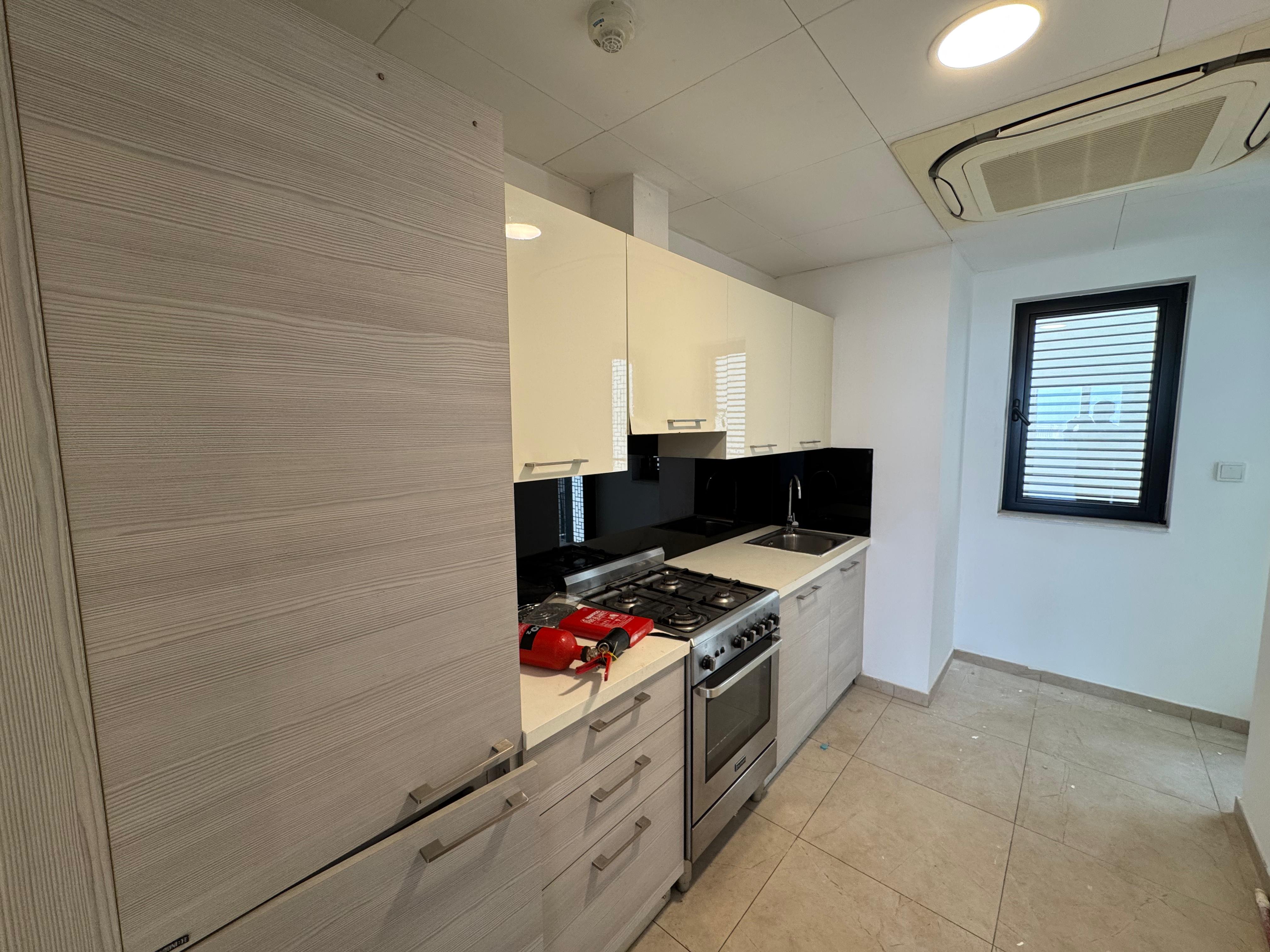 شقة 2 غرفة نوم للإيجار في مسقط هيلز | ر.ع. 450/شهريًا | تمليك عُمان thumbnail 10