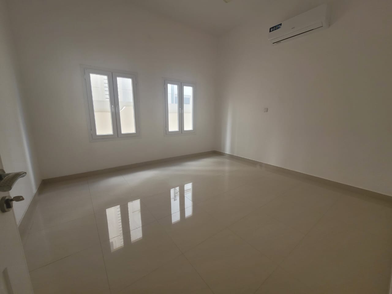 Al Khoud 出租 7 臥室別墅 | OMR 800/月 | Tamlik Oman thumbnail 2