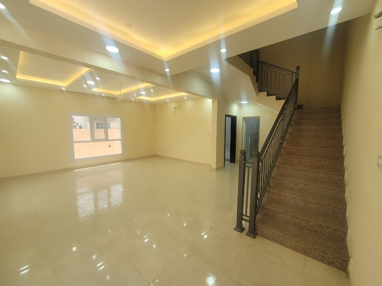 ویلای 6 خوابه فروشي در المعبیلة | OMR 74,000 | Tamlik Oman thumbnail 11