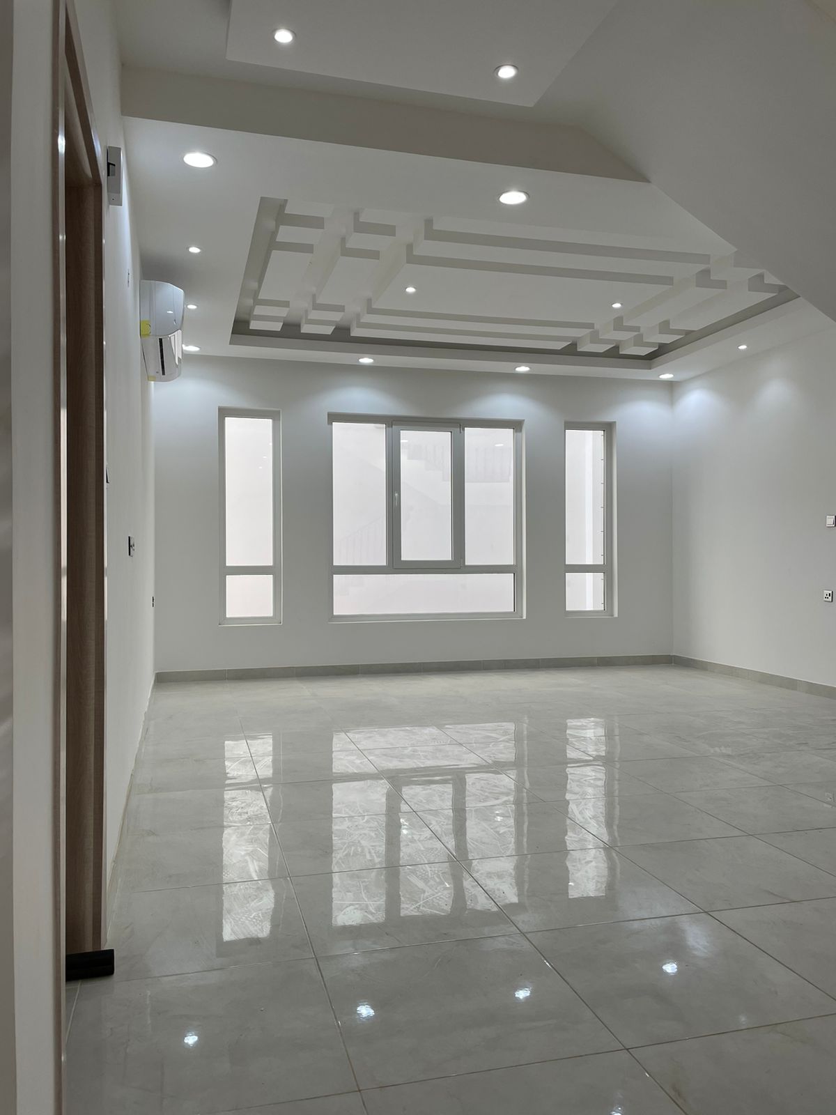 4-Bed Вилла на продажу в Аль-Хоудхе | OMR 110,000 | Tamlik Oman thumbnail 2