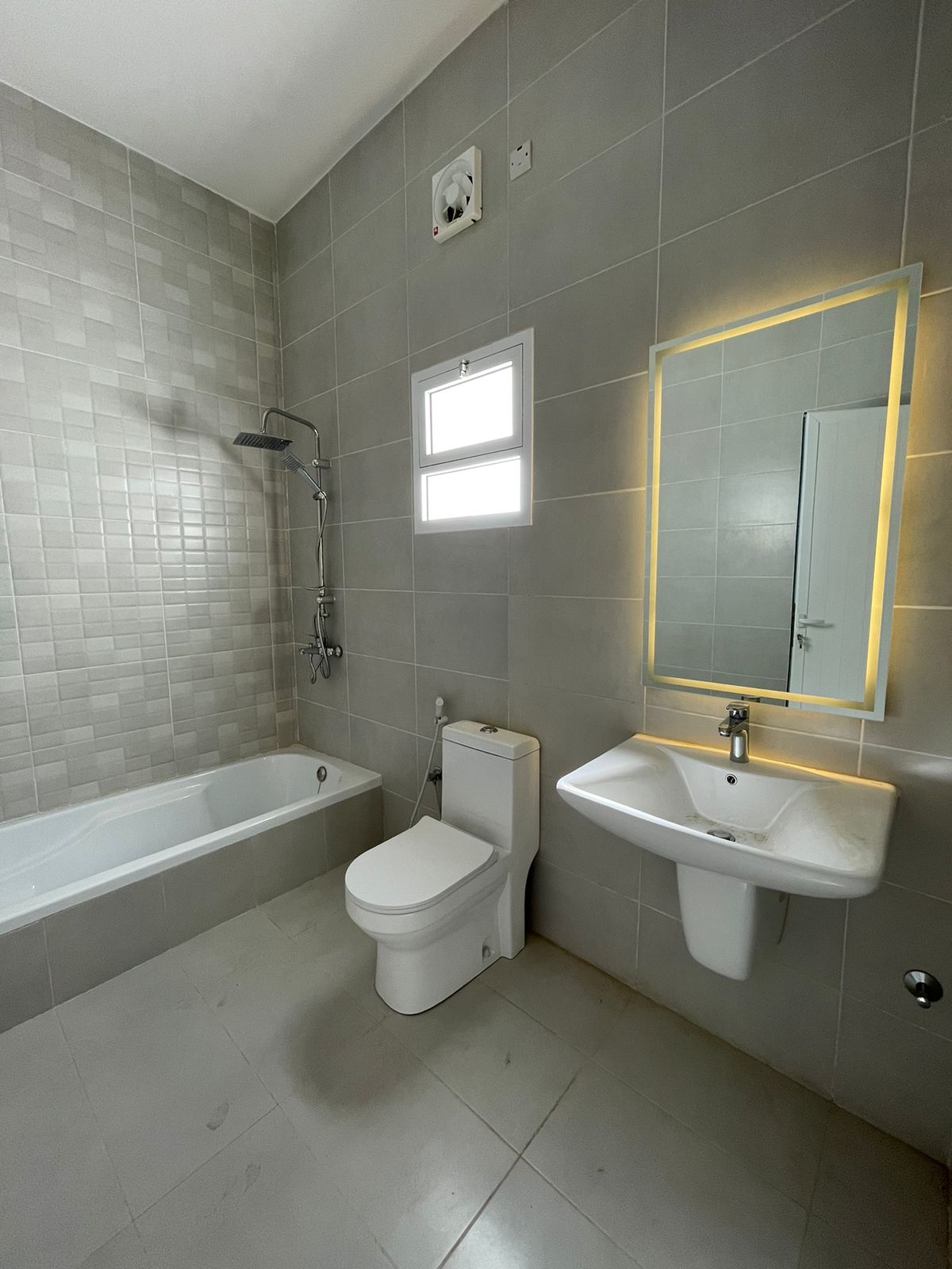 4-Bed Вилла на продажу в Аль-Хоудхе | OMR 110,000 | Tamlik Oman thumbnail 8