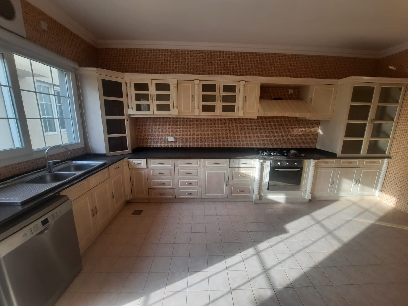 4-Bed Вилла на продажу в Аль-Мавалех Норт | OMR 145,000 | Tamlik Oman thumbnail 5