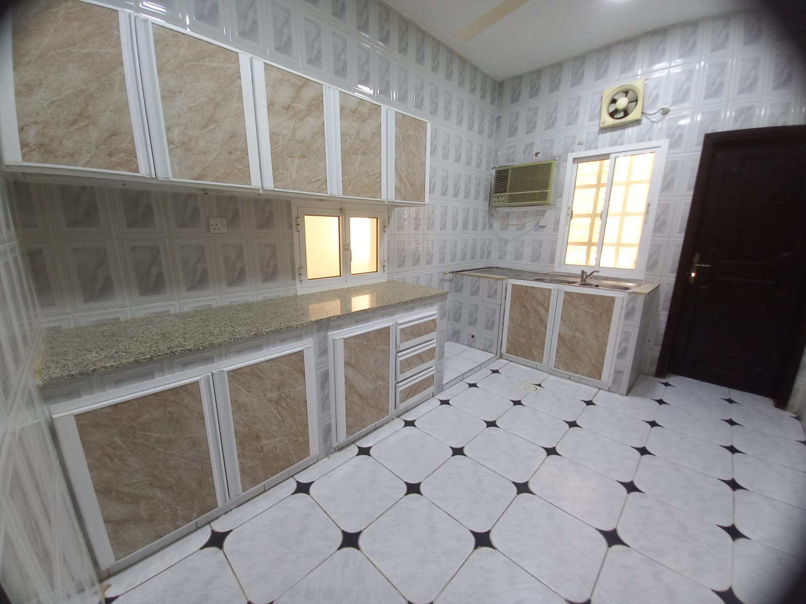 آپارتمان 2 خوابه برای اجاره در القرم | OMR 275/ماه | Tamlik Oman thumbnail 7