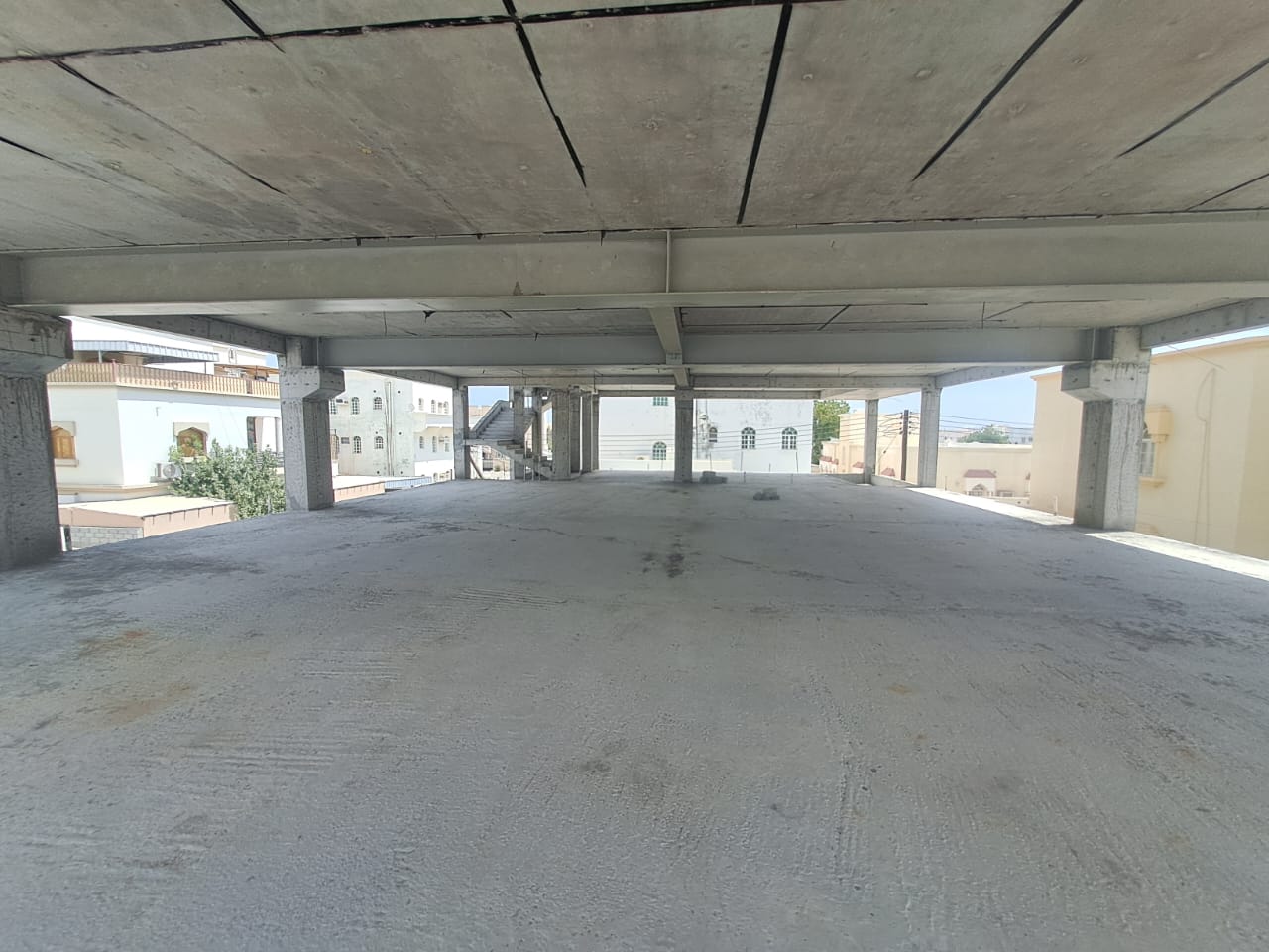 Al Khoud 出租建築 | 1060m² | OMR 3,500/mo | Tamlik Oman thumbnail 3