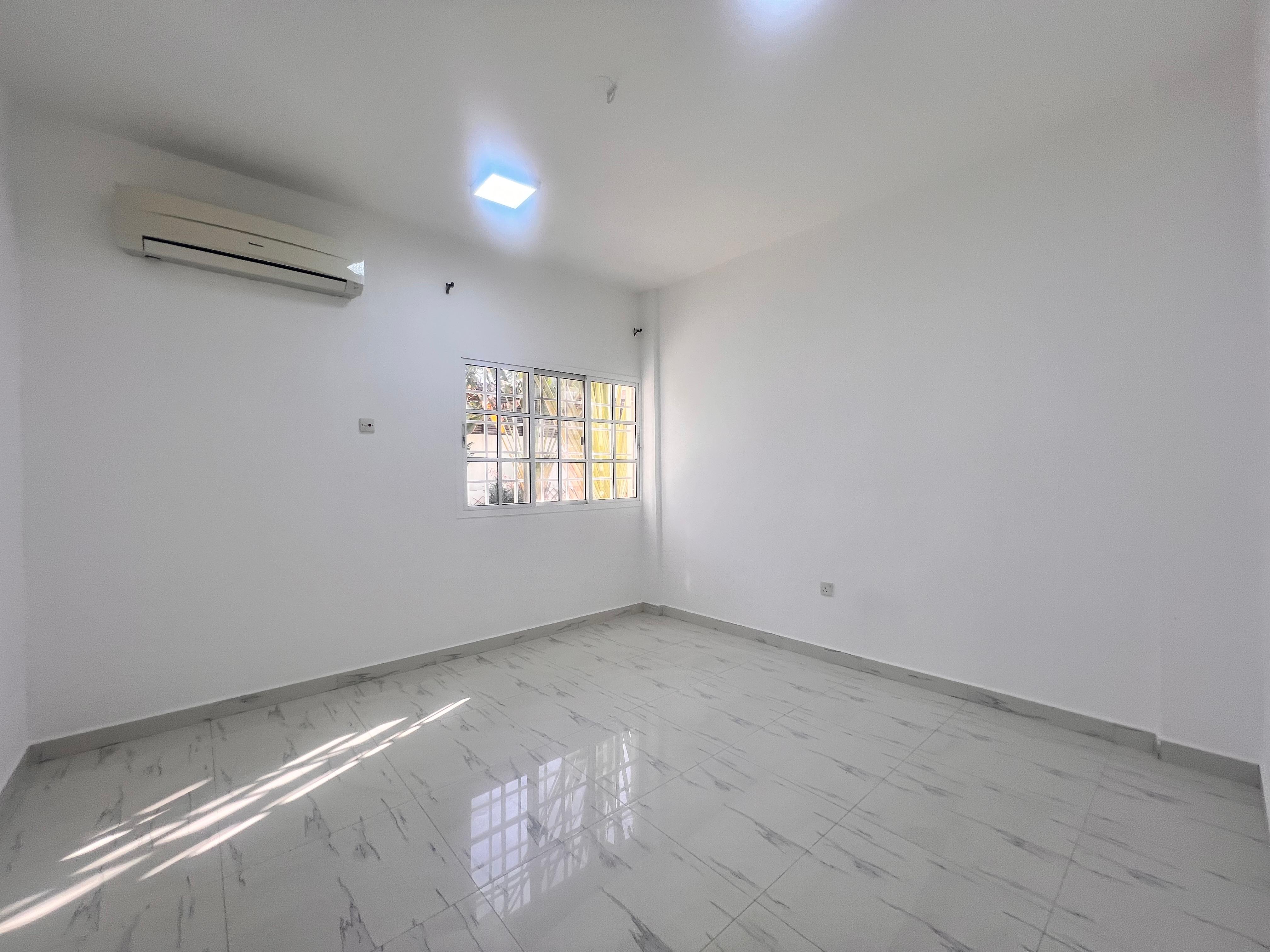 شقة للإيجار في القرم | ر.ع. 350/شهريًا | Tamlik thumbnail 6