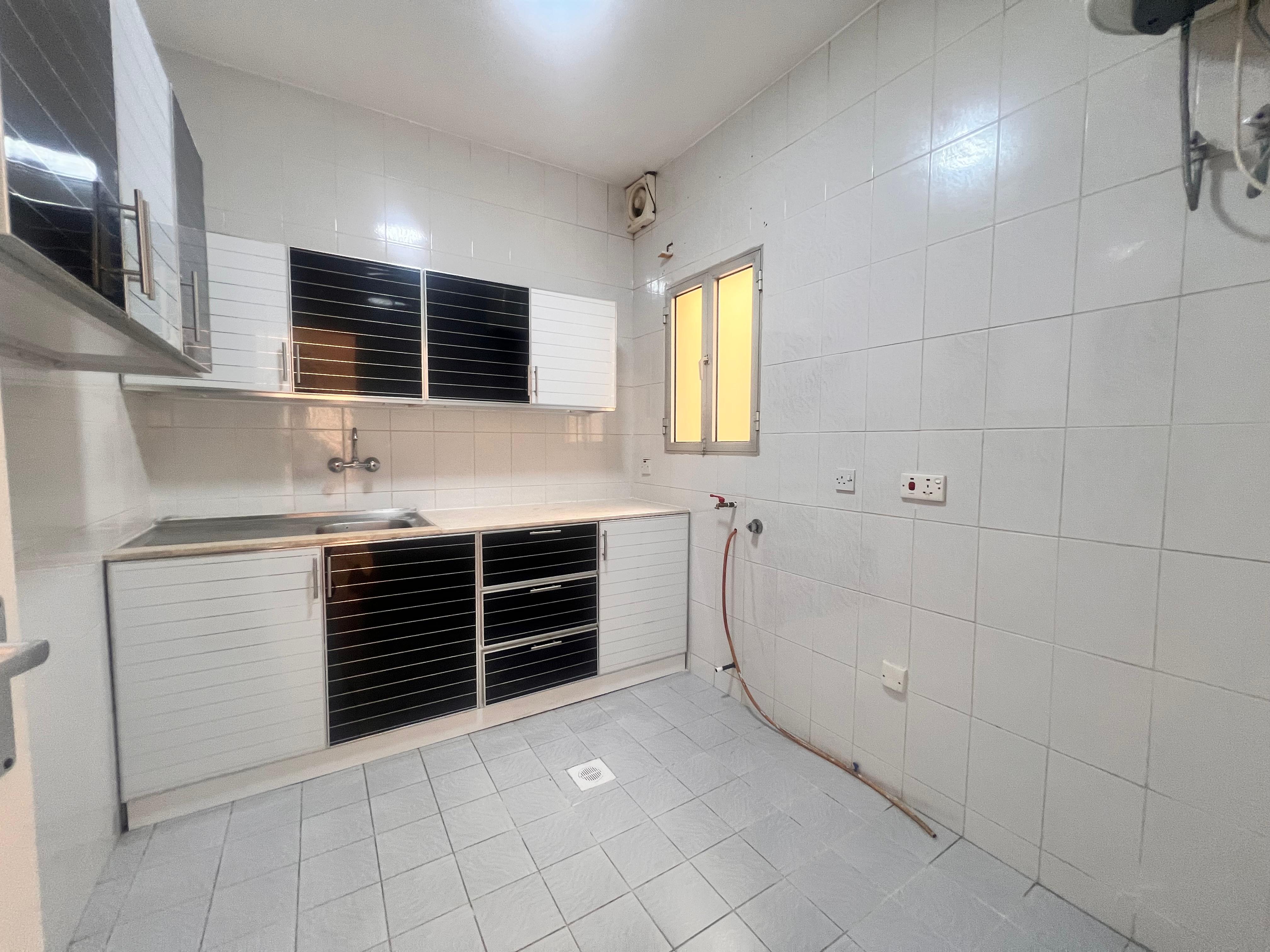 شقة للإيجار في القرم | ر.ع. 350/شهريًا | Tamlik thumbnail 14